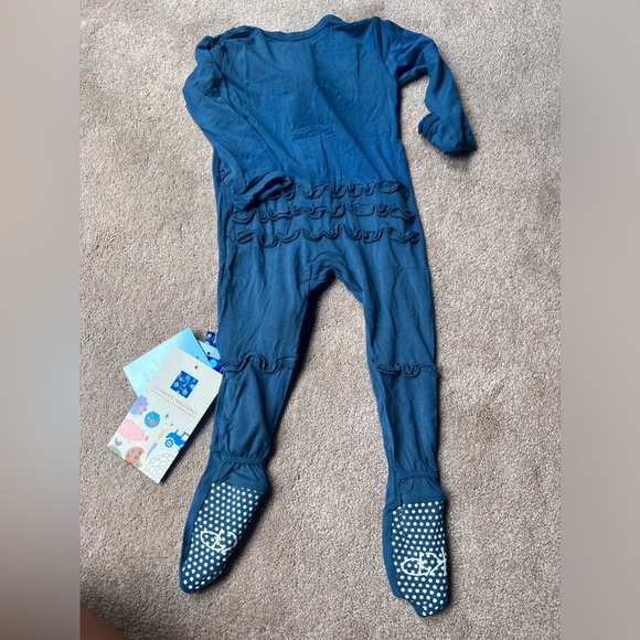 Kickee pants ruffle footie - Picture 2 of 2